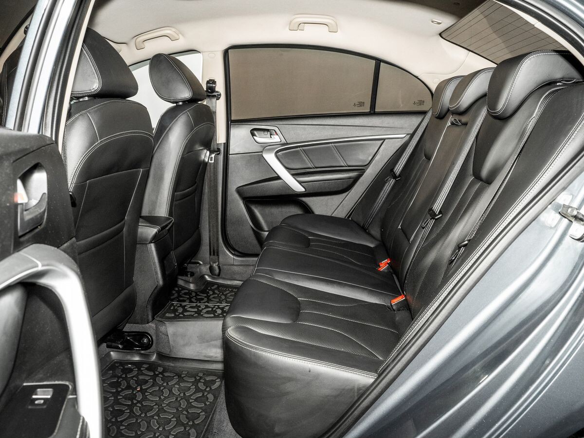 Geely Emgrand 7 2019 - фото автомобиля