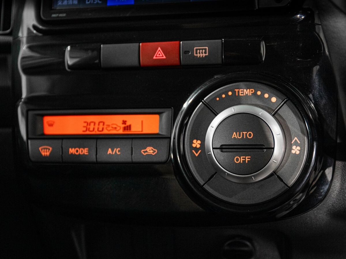 Daihatsu Tanto 2013 - фото автомобиля