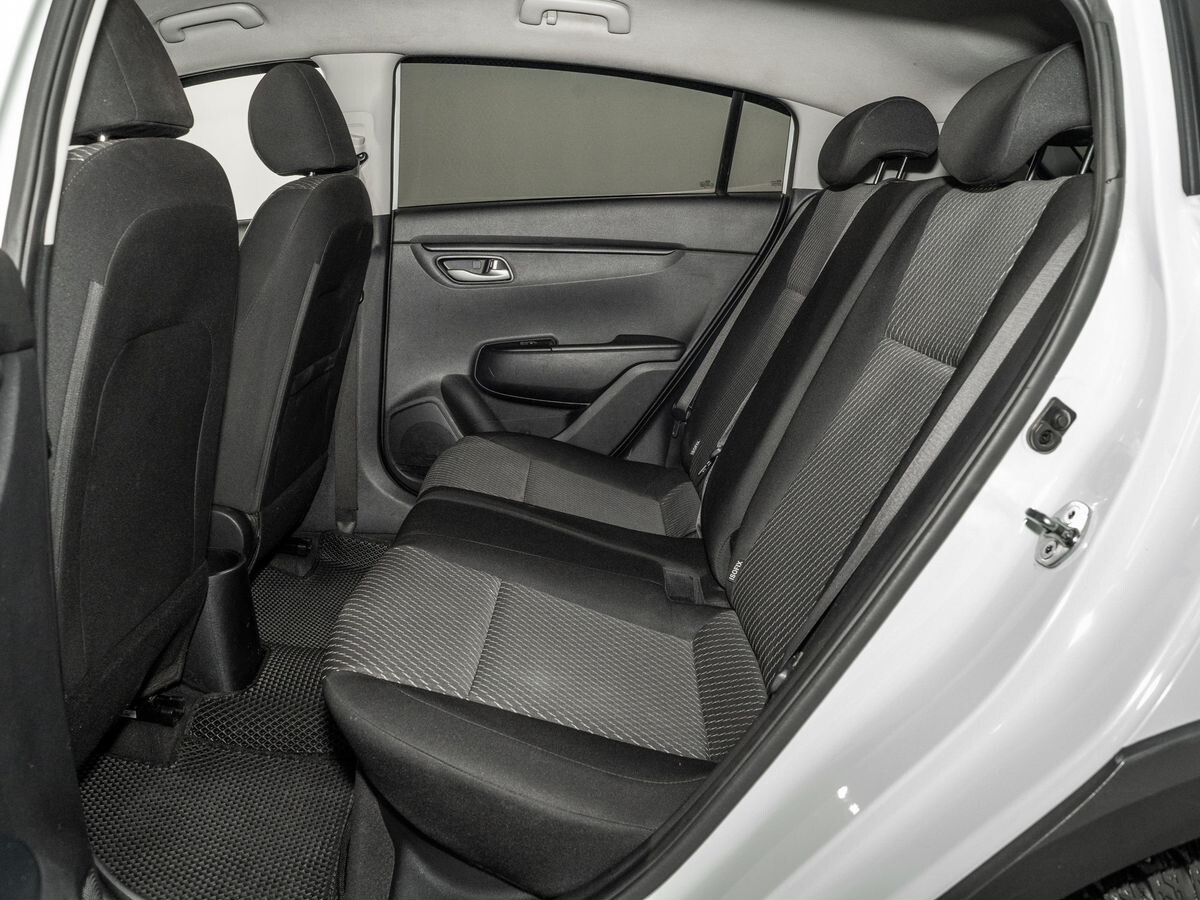 Kia Rio 2018 - фото автомобиля