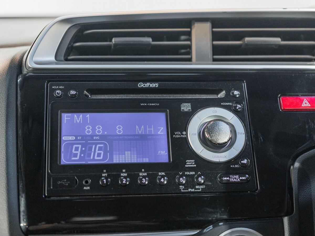 Honda Fit 2013 - фото автомобиля