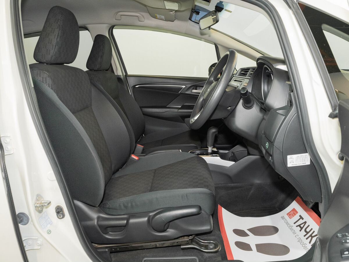 Honda Fit 2013 - фото автомобиля