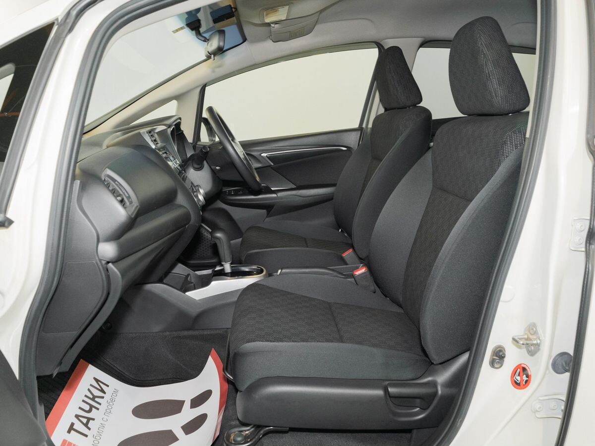 Honda Fit 2013 - фото автомобиля