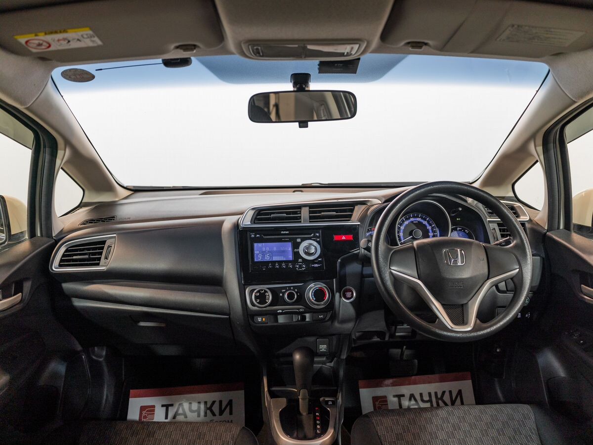 Honda Fit 2013 - фото автомобиля