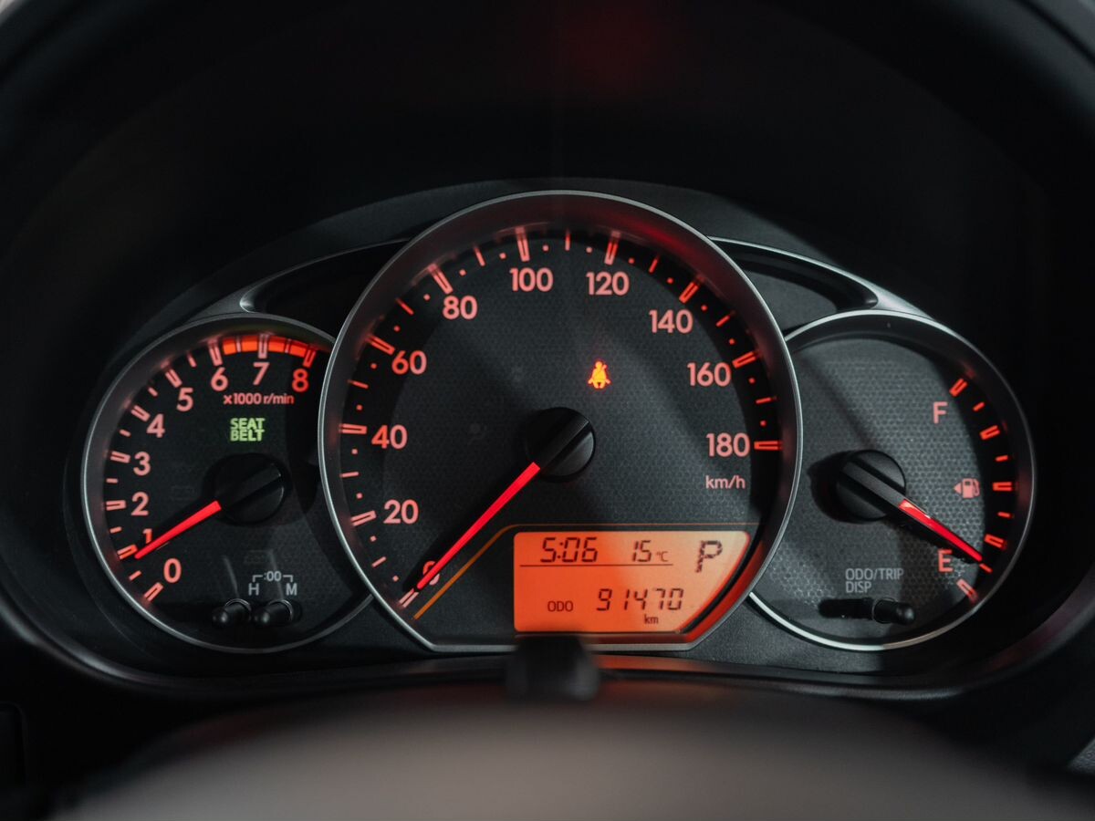 Toyota Ractis 2011 - фото автомобиля