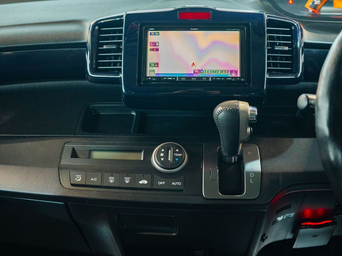 Honda Freed 2008 - фото автомобиля