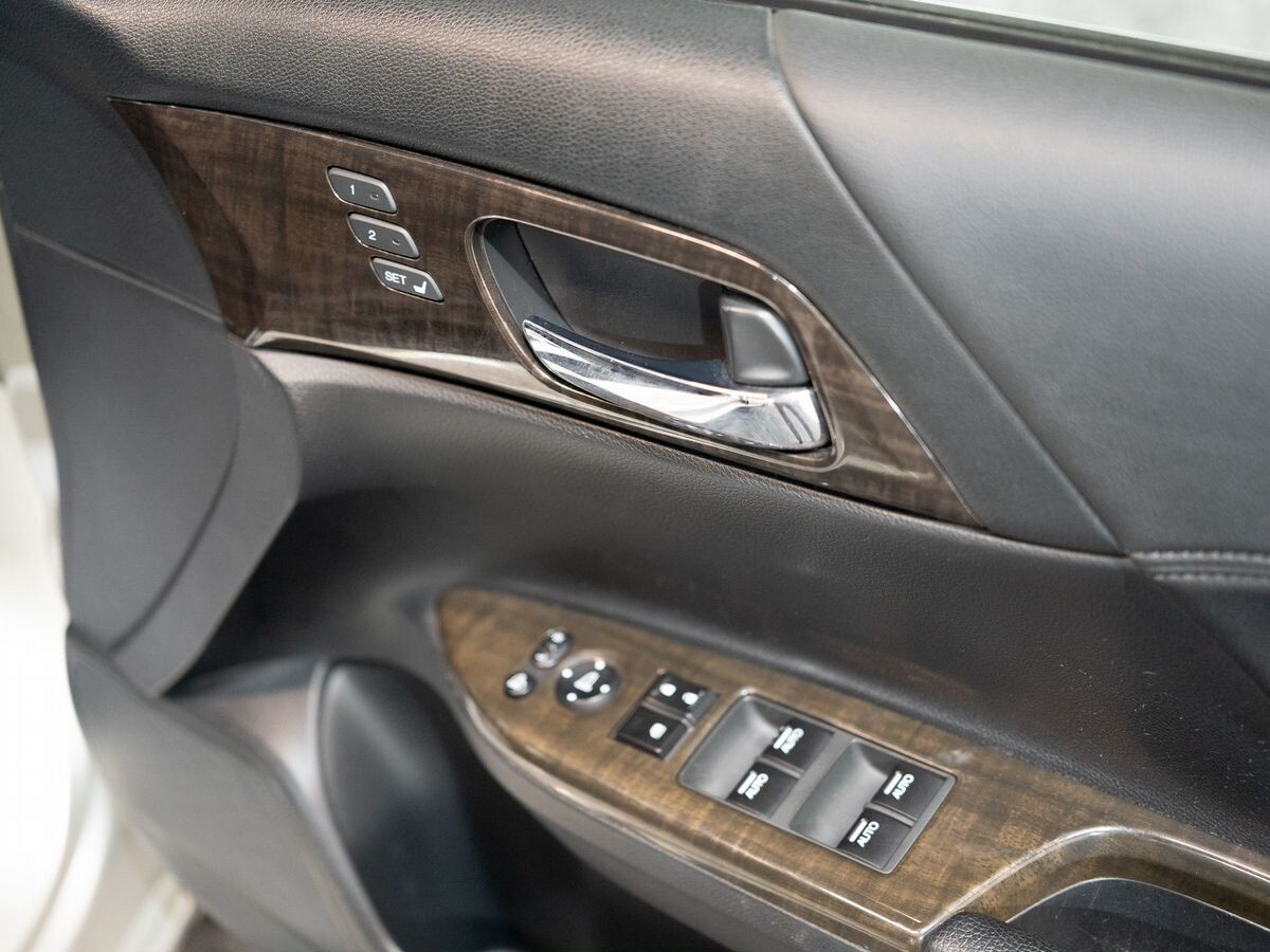 Honda Accord 2013 - фото автомобиля