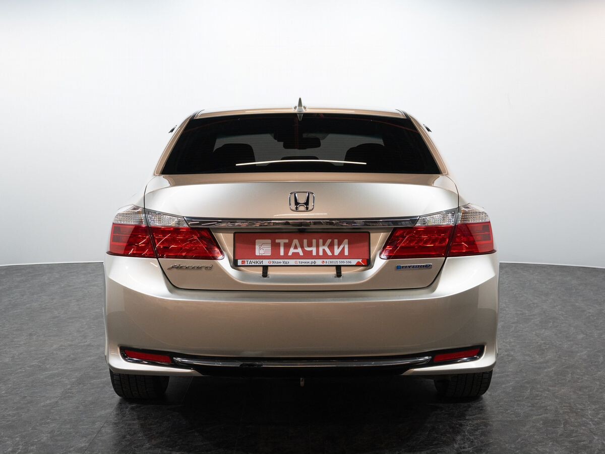 Honda Accord 2013 - фото автомобиля