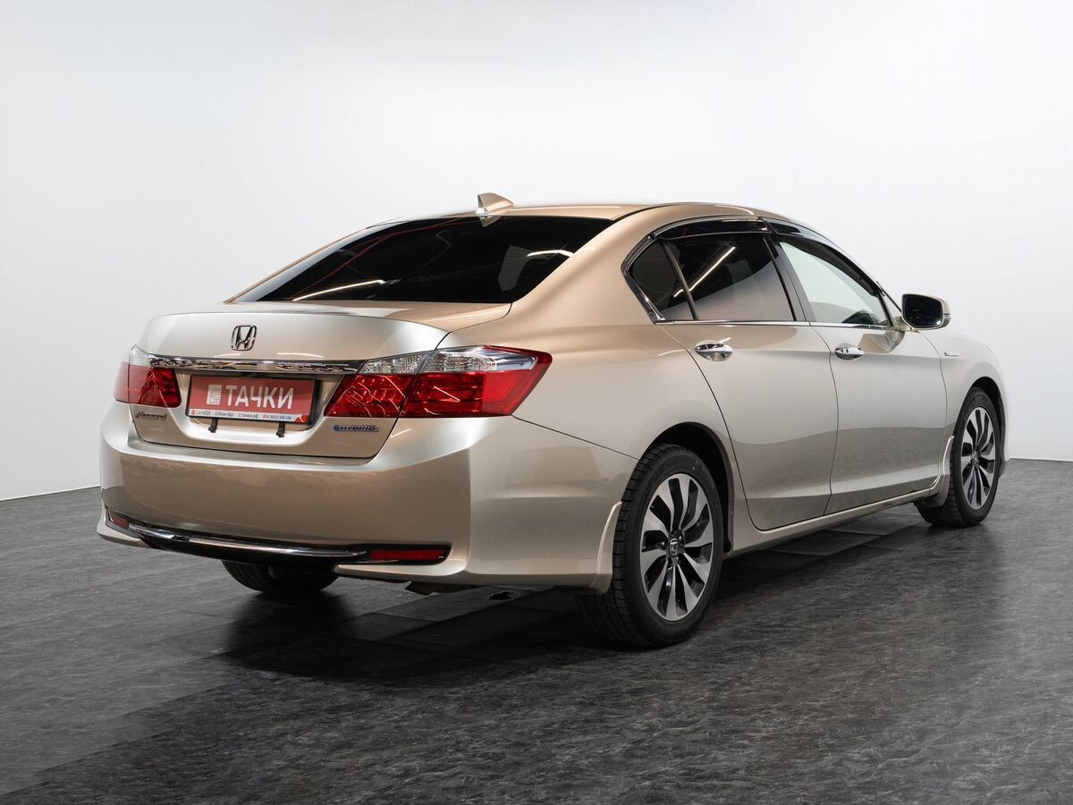 Honda Accord 2013 - фото автомобиля