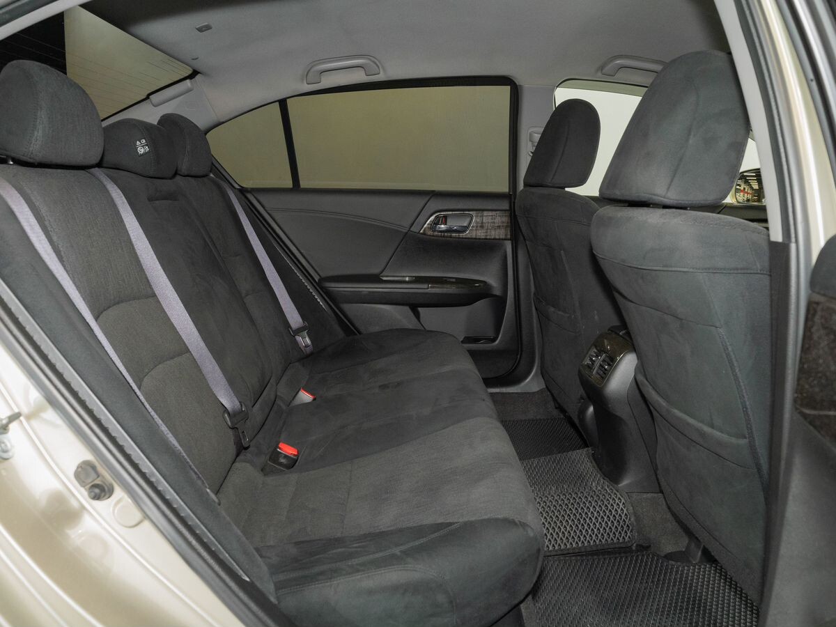 Honda Accord 2013 - фото автомобиля