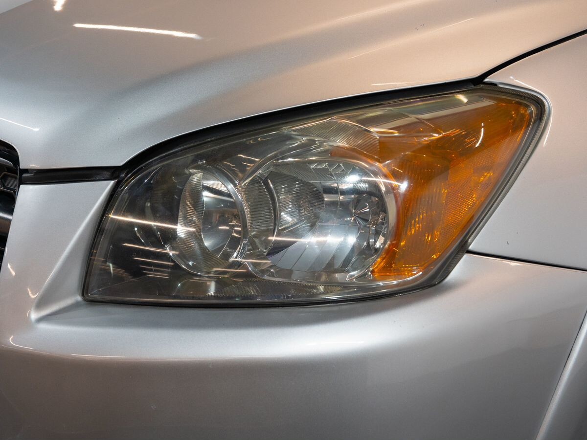 Toyota RAV4 2009 - фото автомобиля