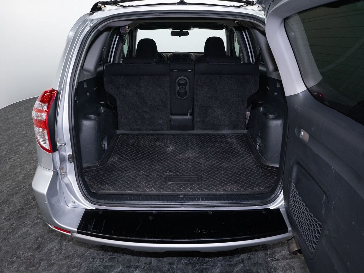 Toyota RAV4 2009 - фото автомобиля