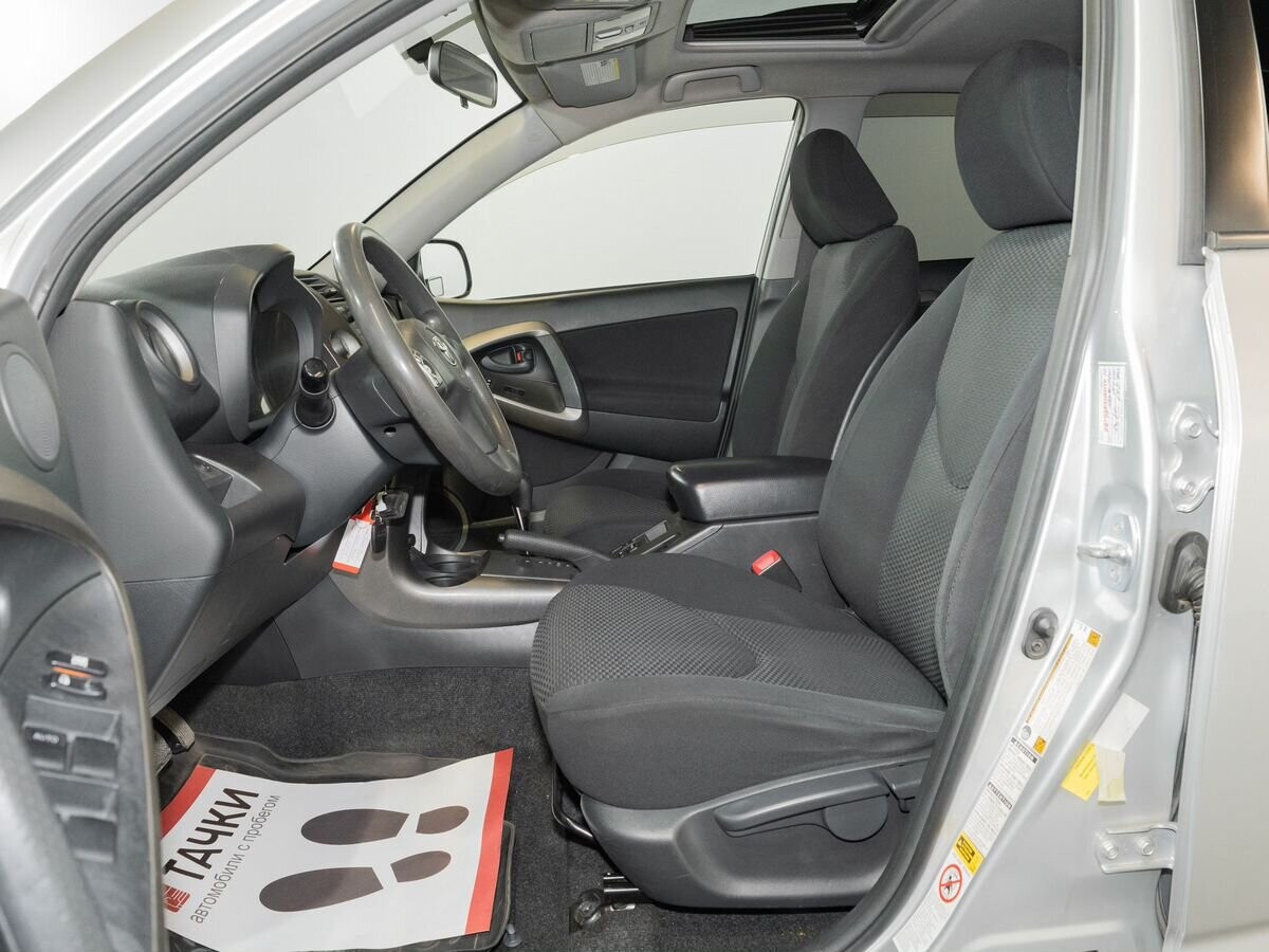 Toyota RAV4 2009 - фото автомобиля