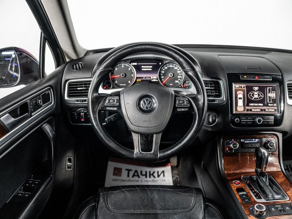Volkswagen Touareg 2010 - фото автомобиля