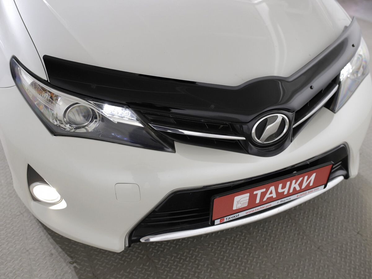 Toyota Auris 2014 - фото автомобиля