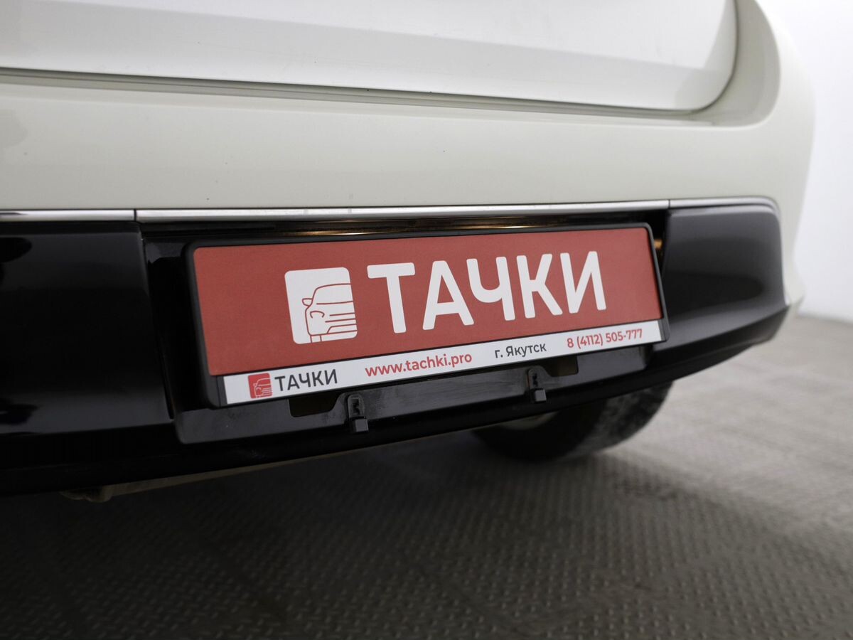 Toyota Auris 2014 - фото автомобиля