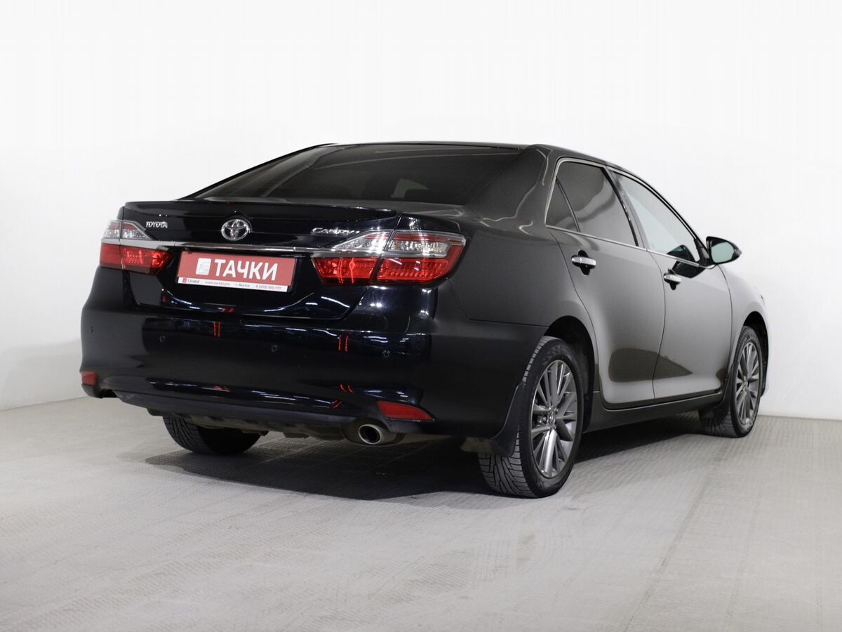 Toyota Camry 2015 - фото автомобиля