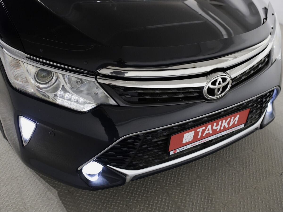 Toyota Camry 2015 - фото автомобиля