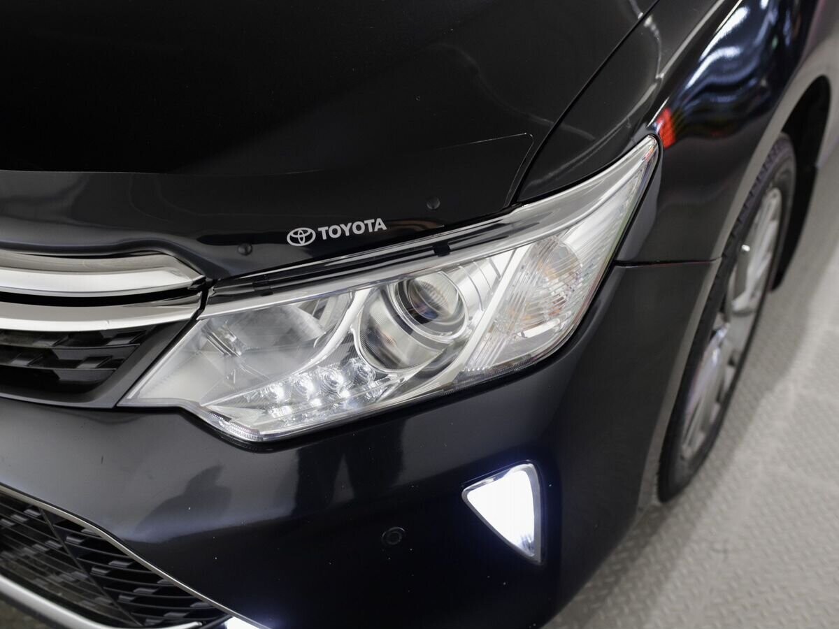 Toyota Camry 2015 - фото автомобиля