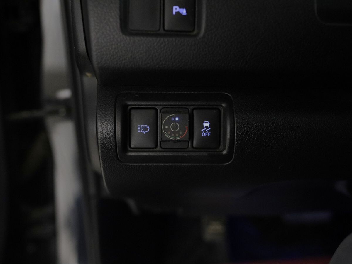 Toyota Camry 2015 - фото автомобиля