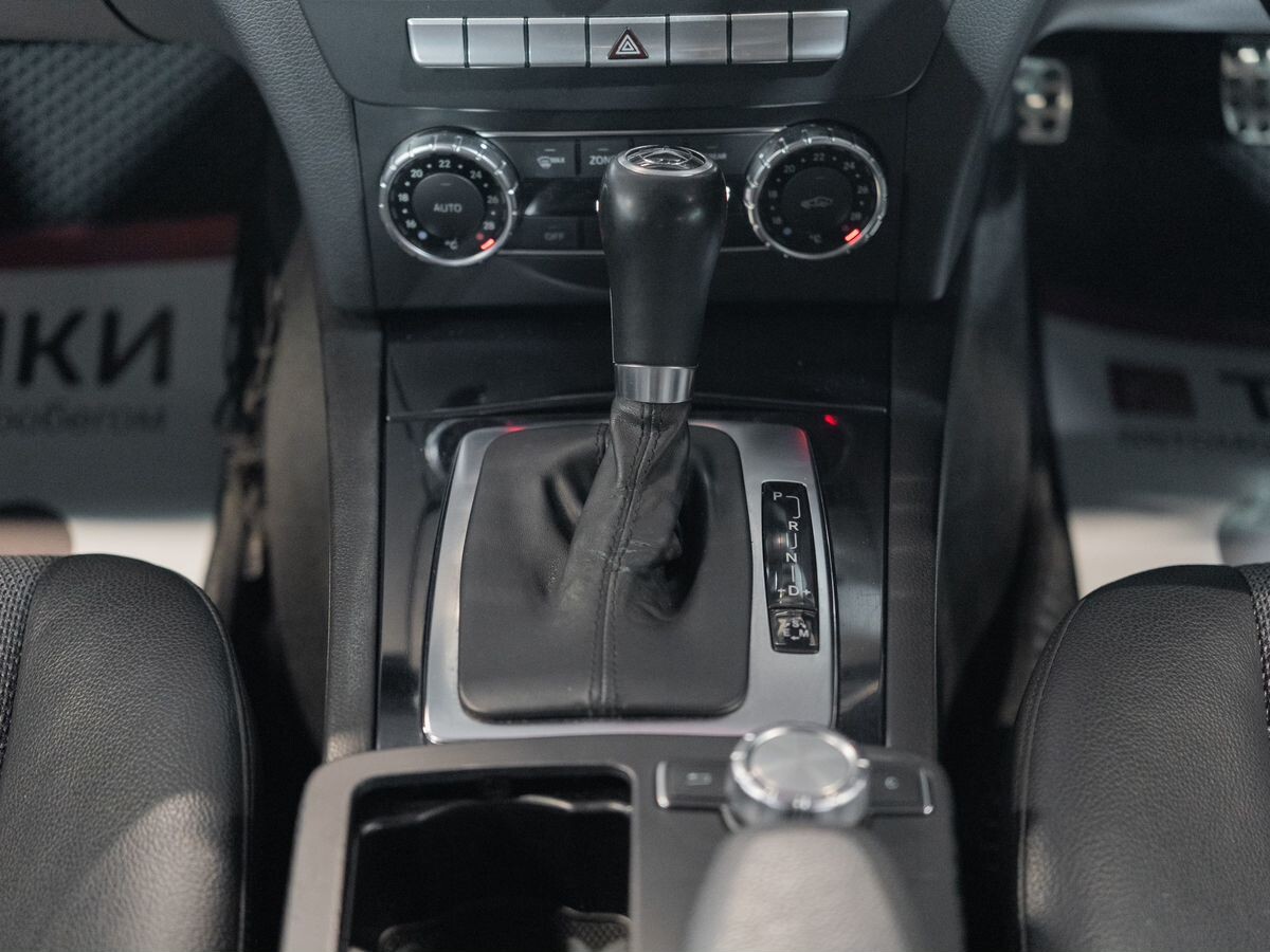 Mercedes-Benz C-Класс 2011 - фото автомобиля