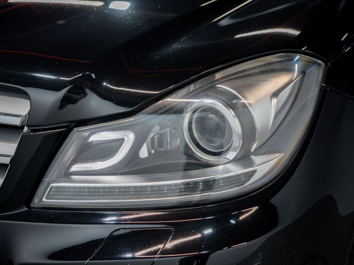 Mercedes-Benz C-Класс 2011 - фото автомобиля