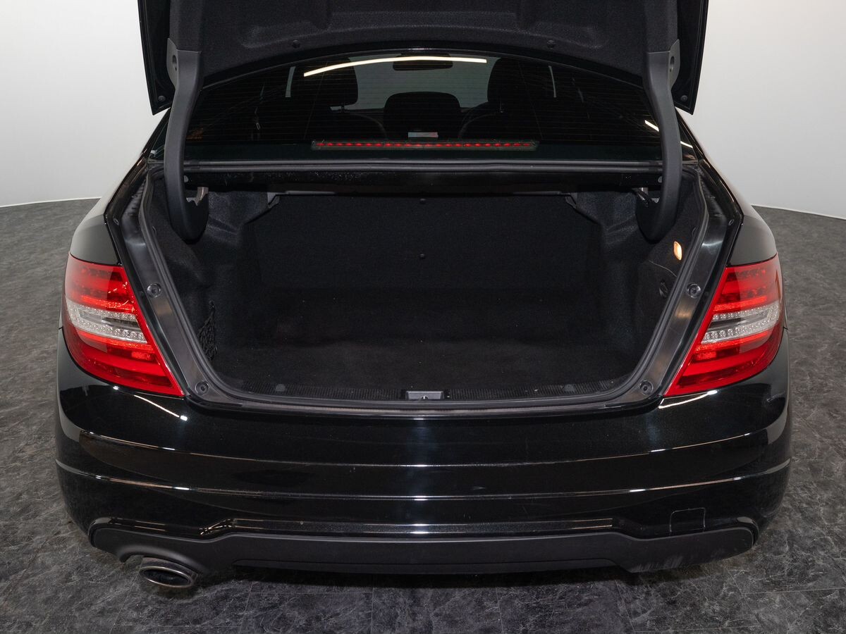 Mercedes-Benz C-Класс 2011 - фото автомобиля
