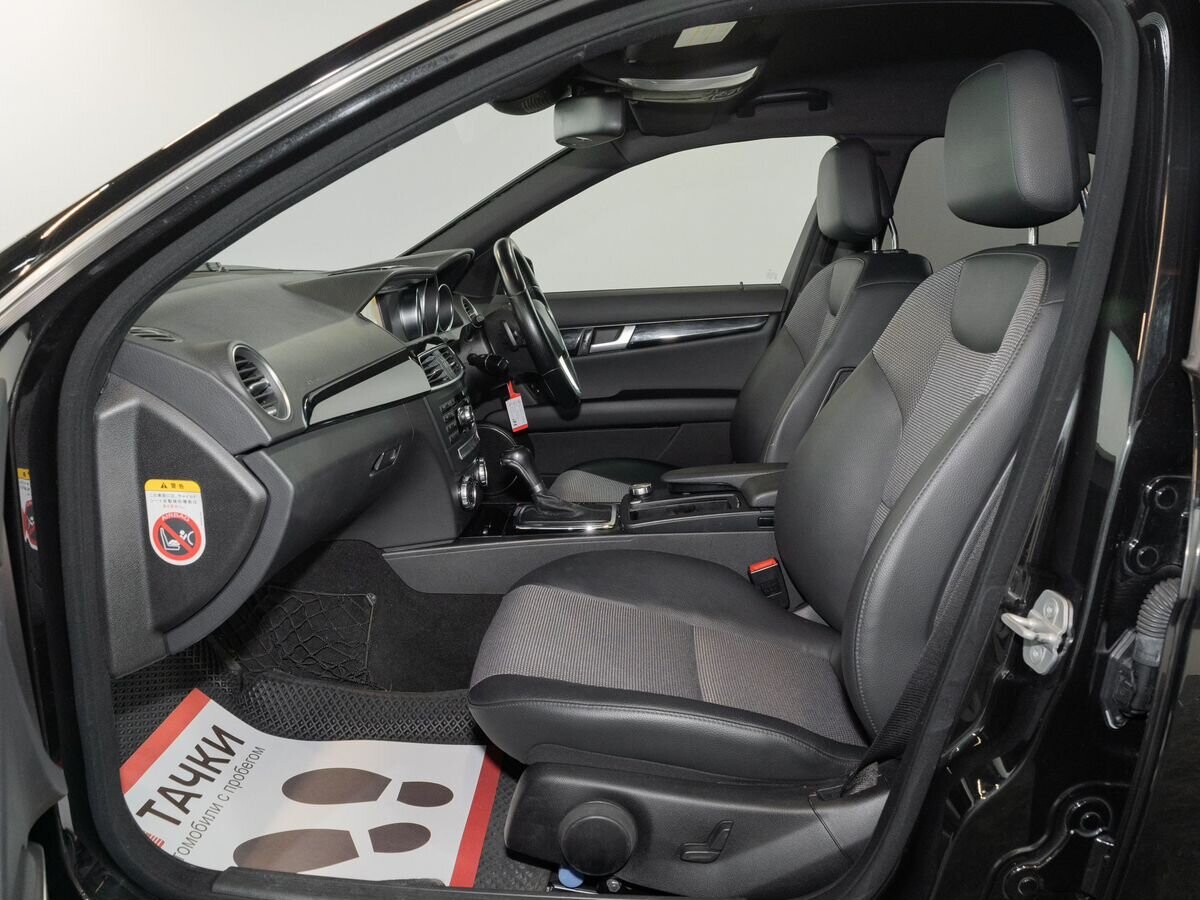 Mercedes-Benz C-Класс 2011 - фото автомобиля