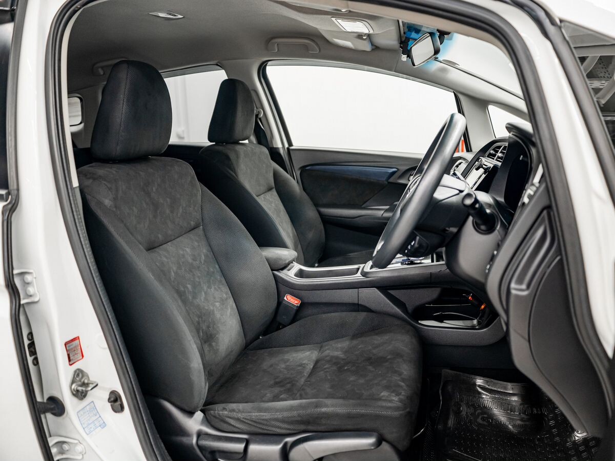 Honda Shuttle 2016 - фото автомобиля