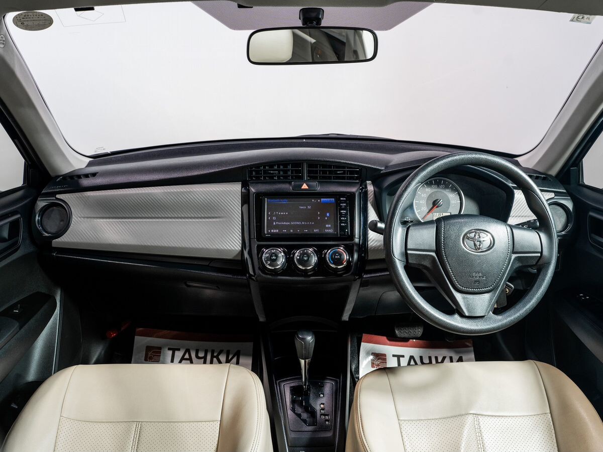 Toyota Corolla 2014 - фото автомобиля