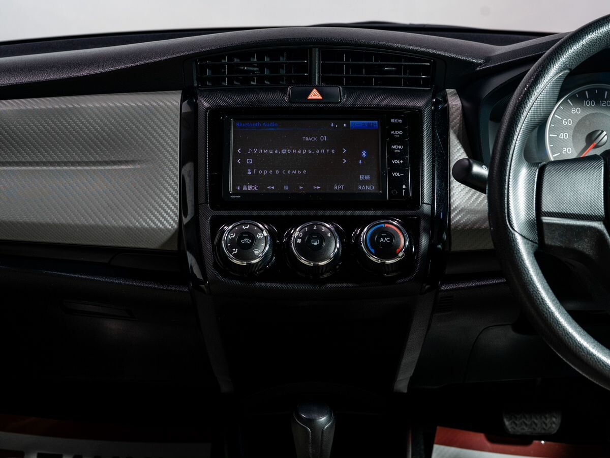 Toyota Corolla 2014 - фото автомобиля