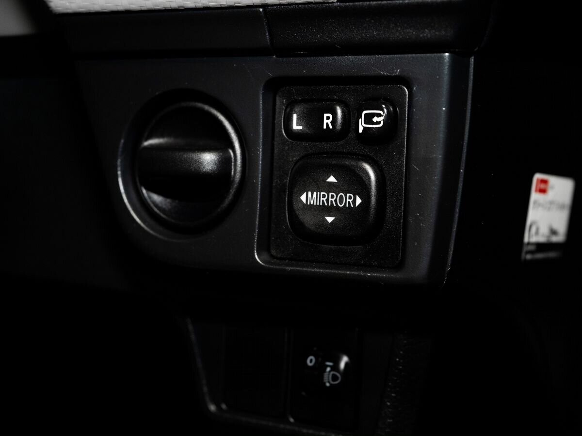 Toyota Corolla 2014 - фото автомобиля