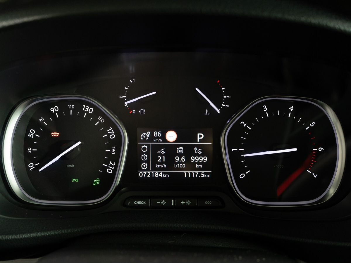 Peugeot Traveller 2020 - фото автомобиля