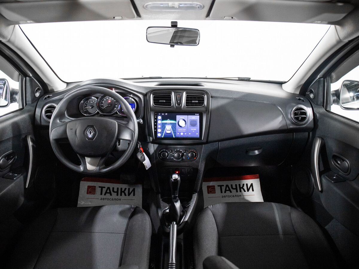 Renault Logan 2015 - фото автомобиля