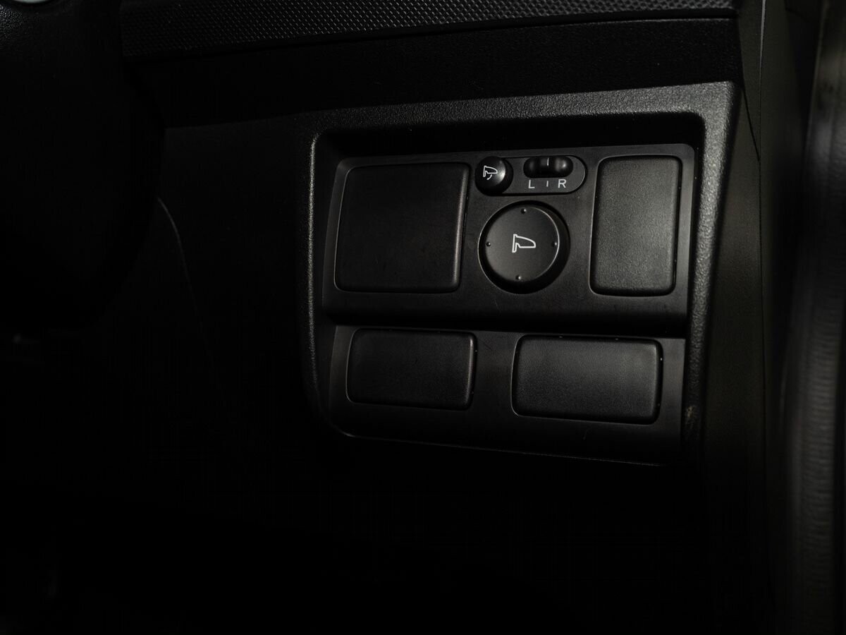 Honda Freed 2010 - фото автомобиля