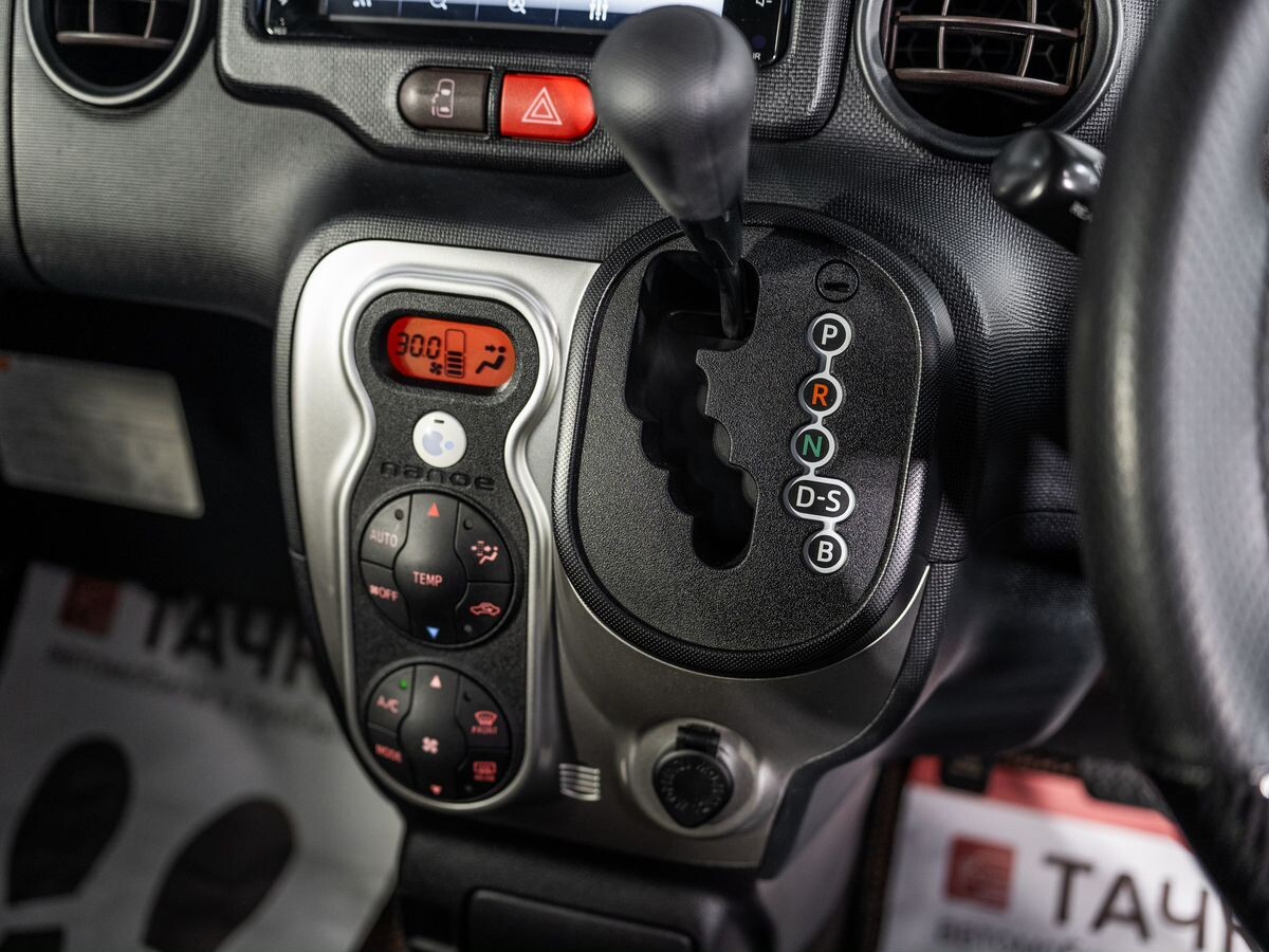 Toyota Spade 2020 - фото автомобиля