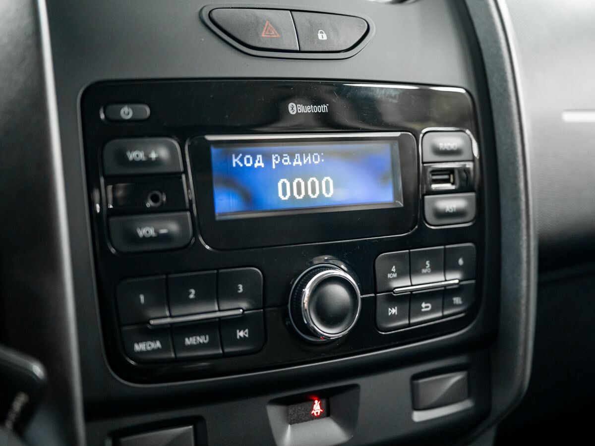 Renault Duster 2017 - фото автомобиля