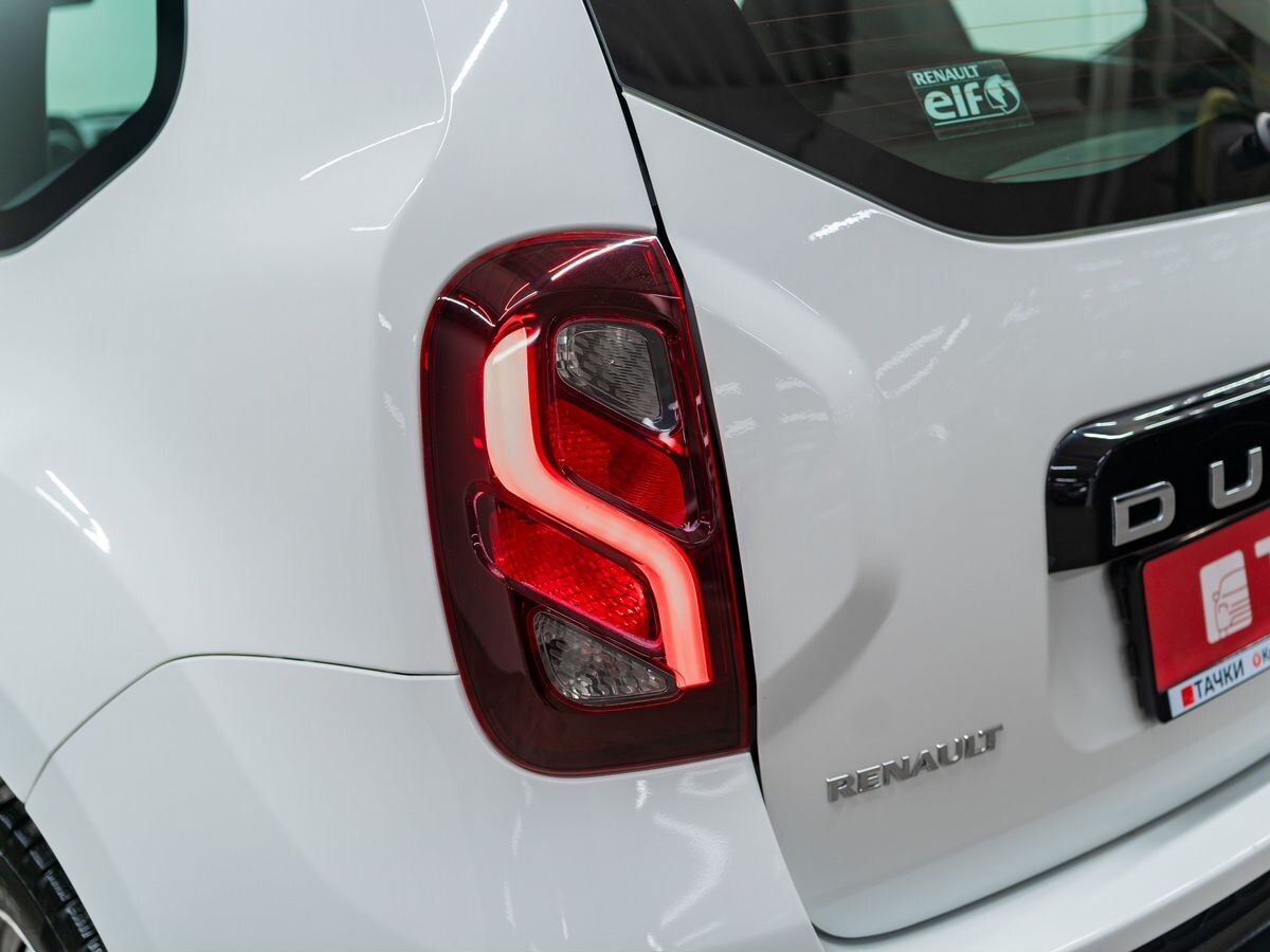 Renault Duster 2017 - фото автомобиля