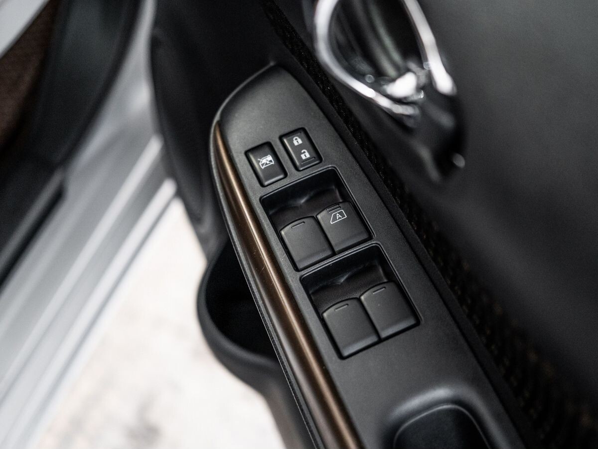 Nissan Note 2017 - фото автомобиля