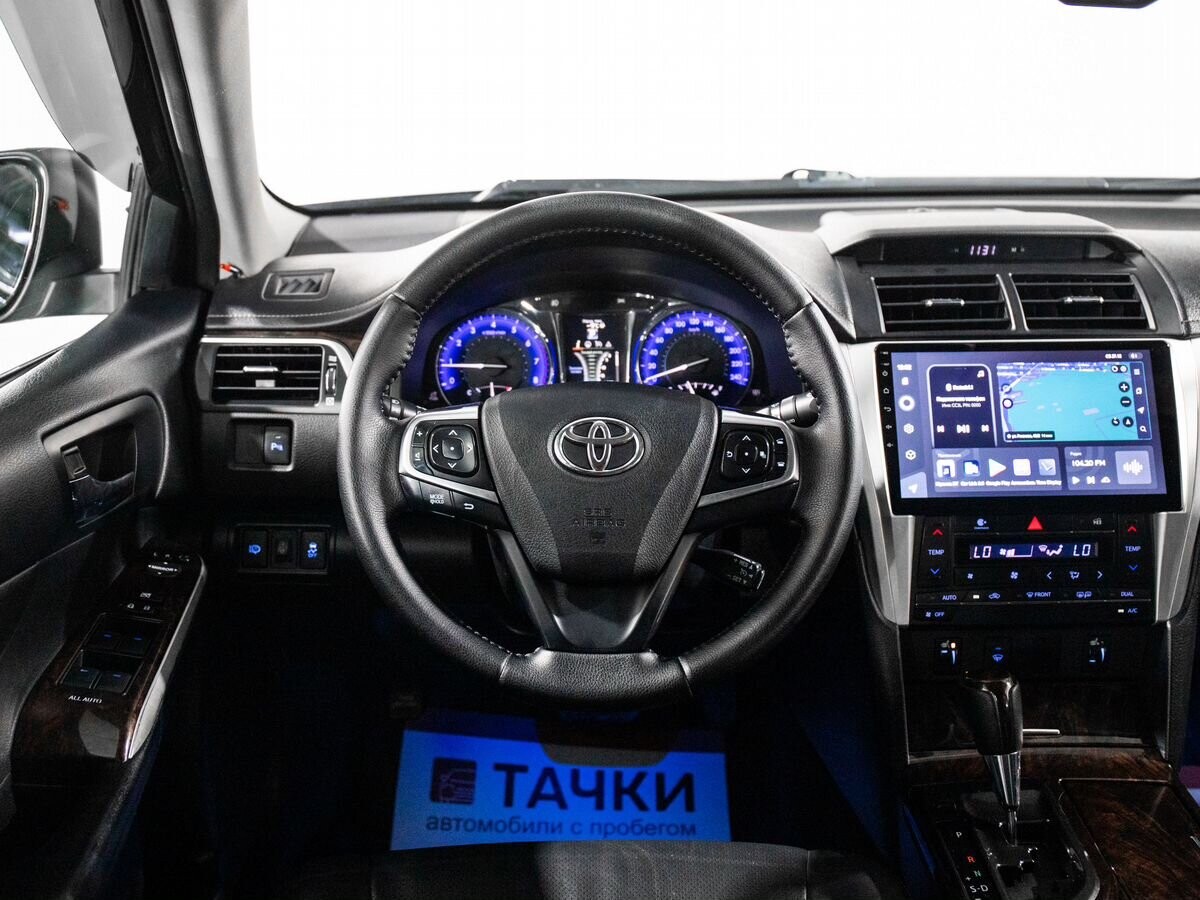 Toyota Camry 2015 - фото автомобиля