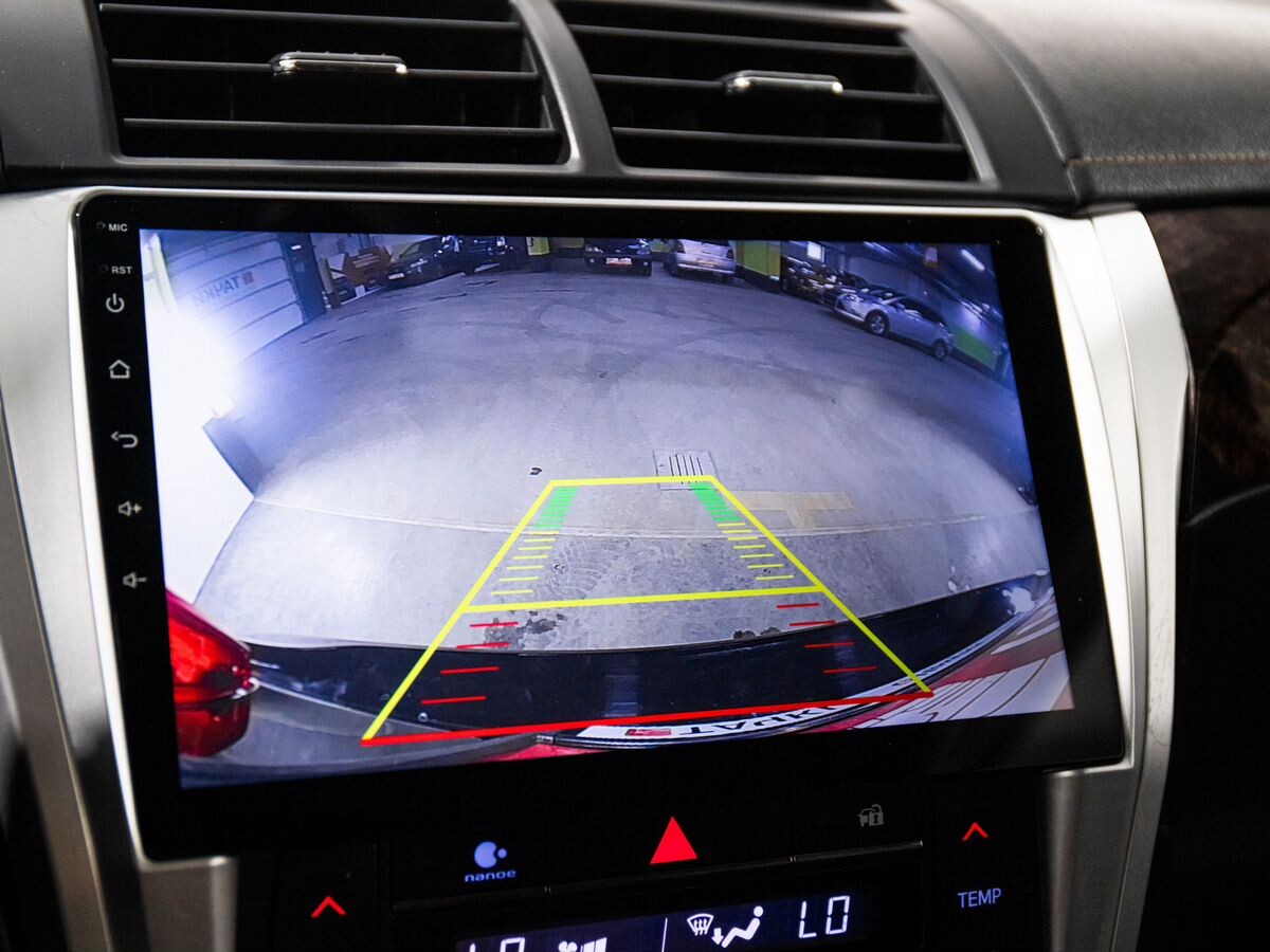 Toyota Camry 2015 - фото автомобиля