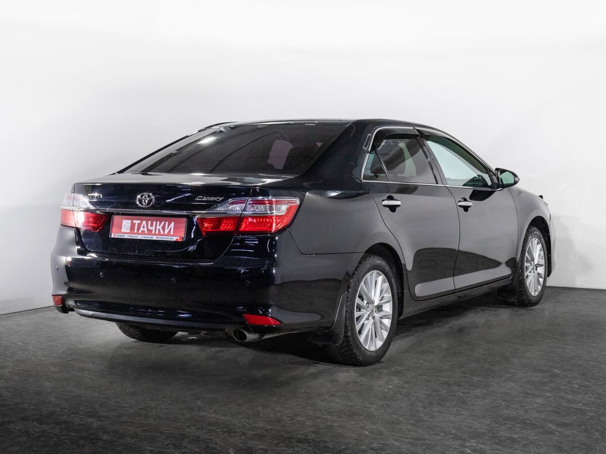 Toyota Camry 2015 - фото автомобиля