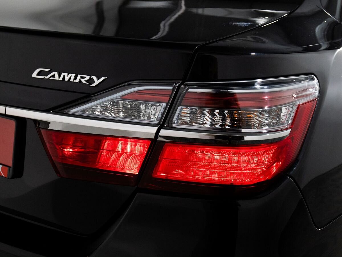 Toyota Camry 2015 - фото автомобиля