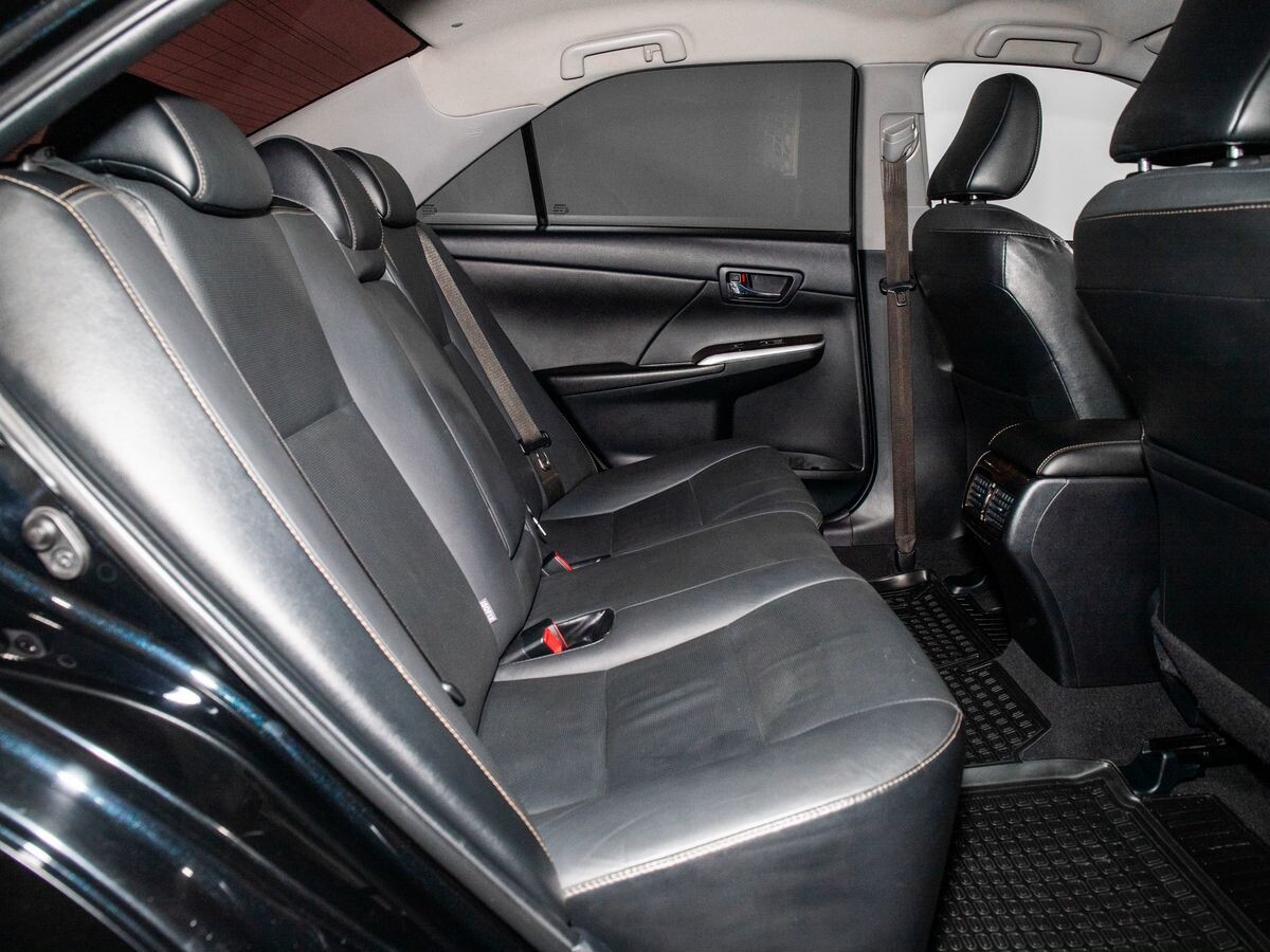 Toyota Camry 2015 - фото автомобиля