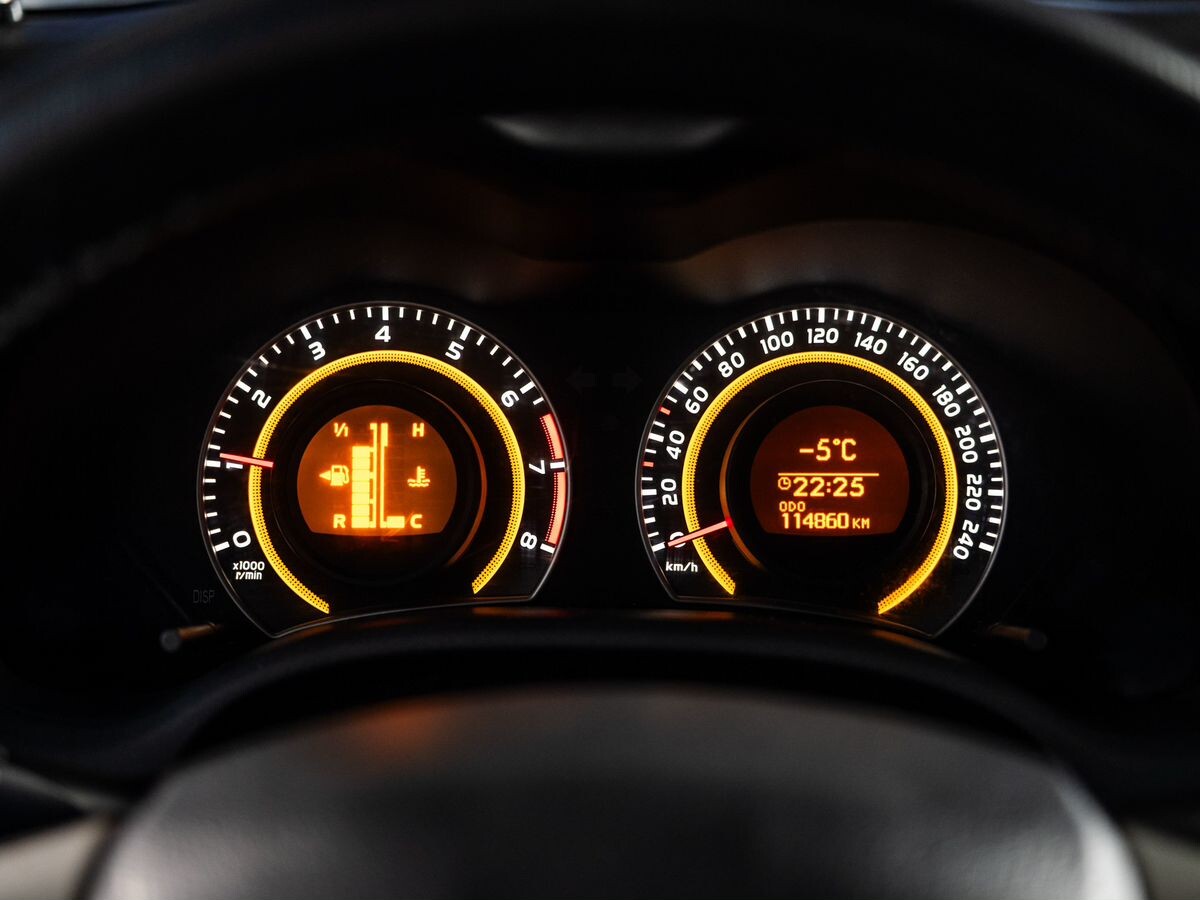 Toyota Corolla 2012 - фото автомобиля