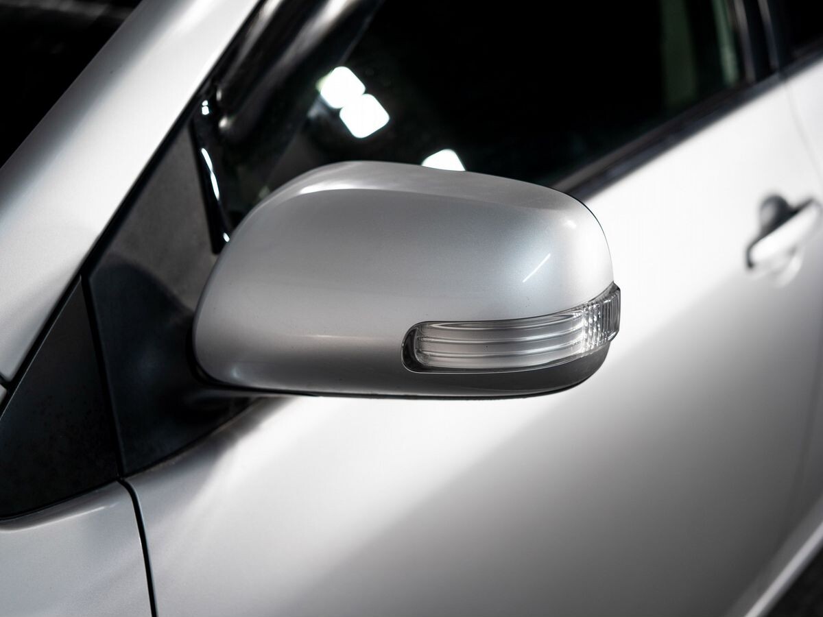 Toyota Corolla 2012 - фото автомобиля