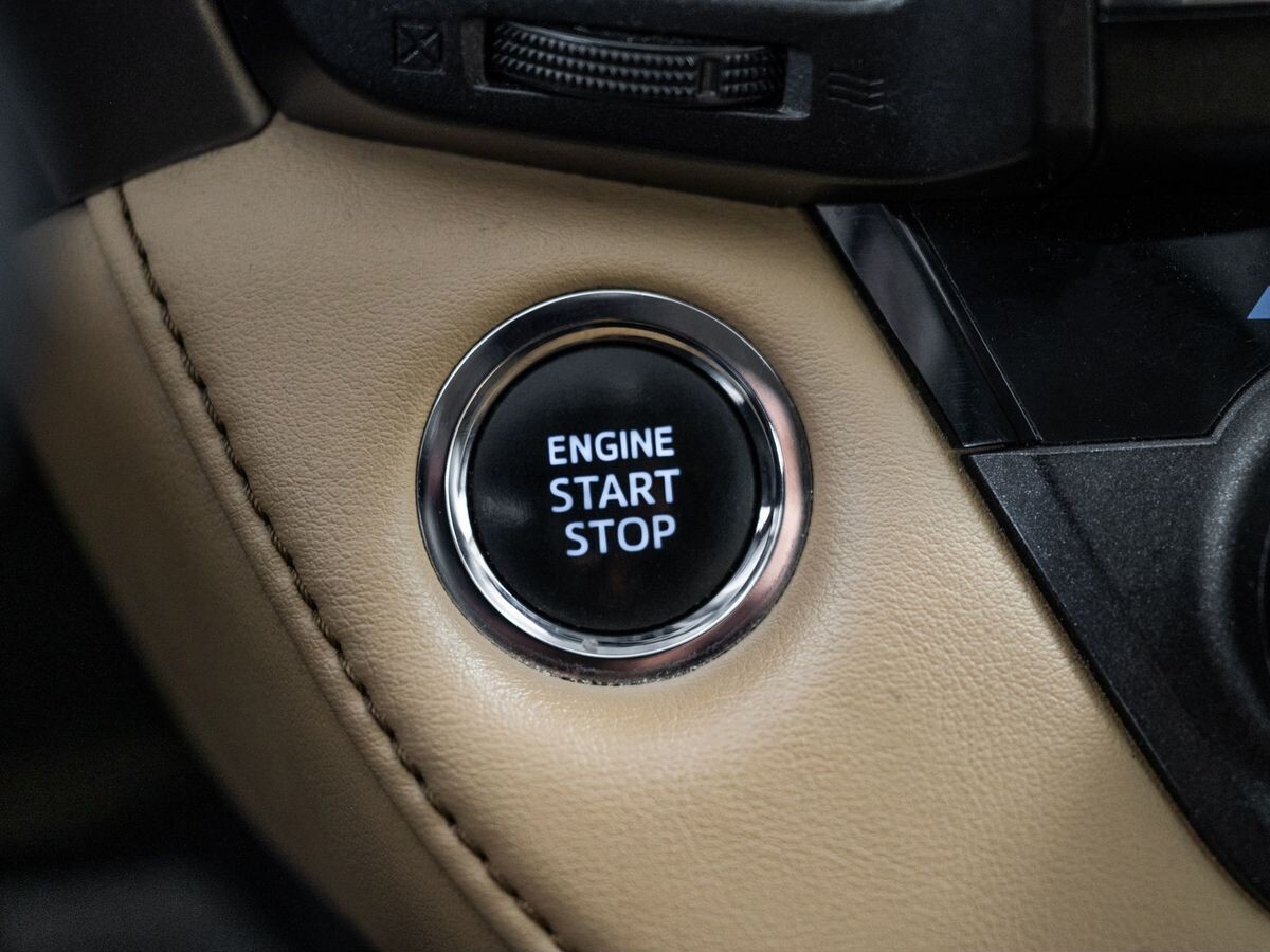 Toyota RAV4 2016 - фото автомобиля