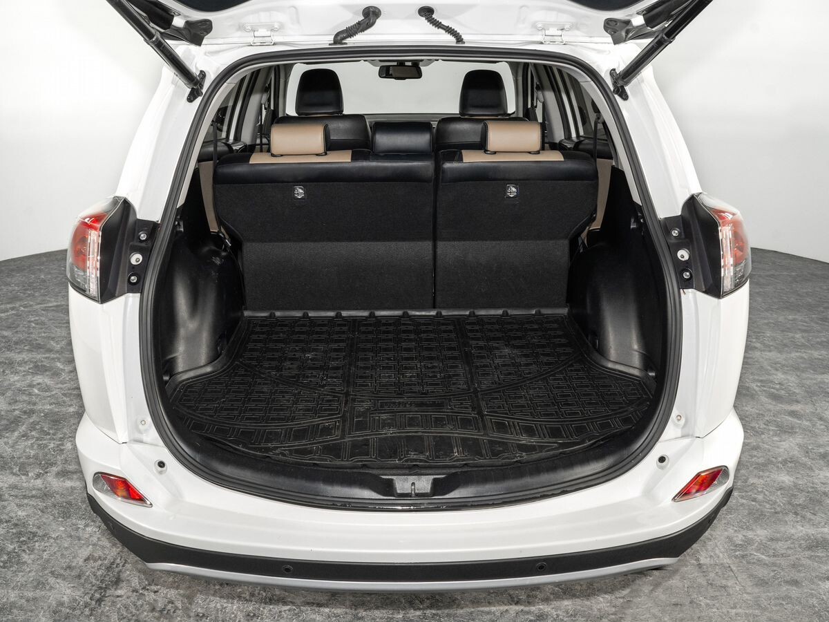 Toyota RAV4 2016 - фото автомобиля