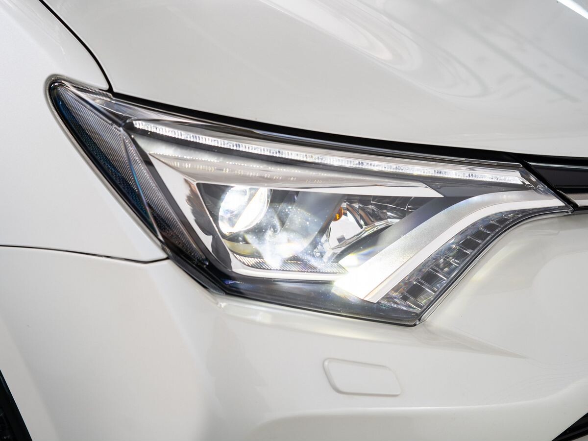 Toyota RAV4 2016 - фото автомобиля