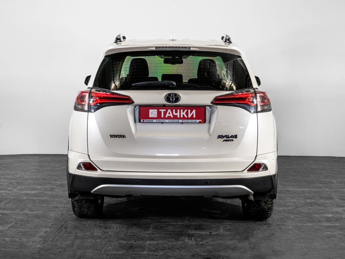 Toyota RAV4 2016 - фото автомобиля