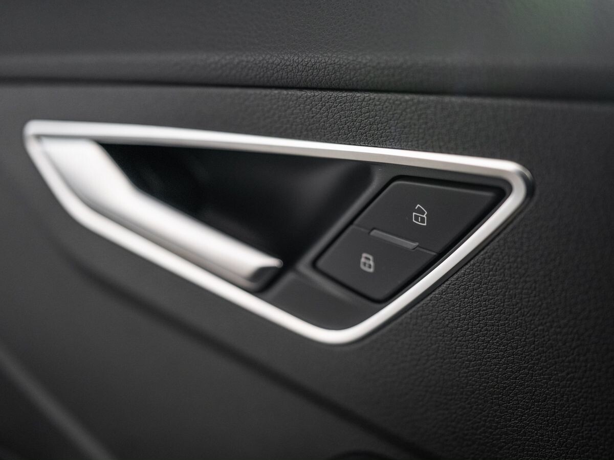 Audi Q2 2020 - фото автомобиля